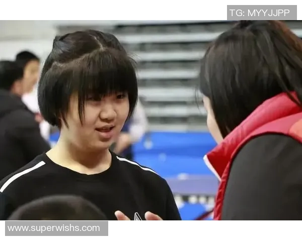 重庆网球队的拼搏故事：从青涩梦想到荣耀赛场的奋斗历程