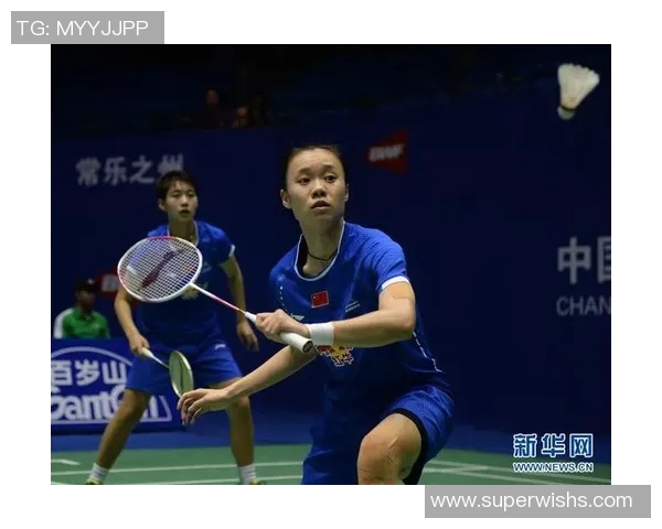 南京羽毛球队在大师赛中的团队协作表现分析与点评